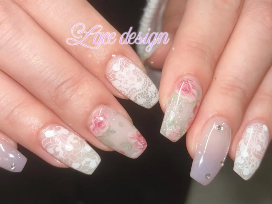 ネイル ハンドネイル EmaNail🎀 Haaruのネイルデザイン