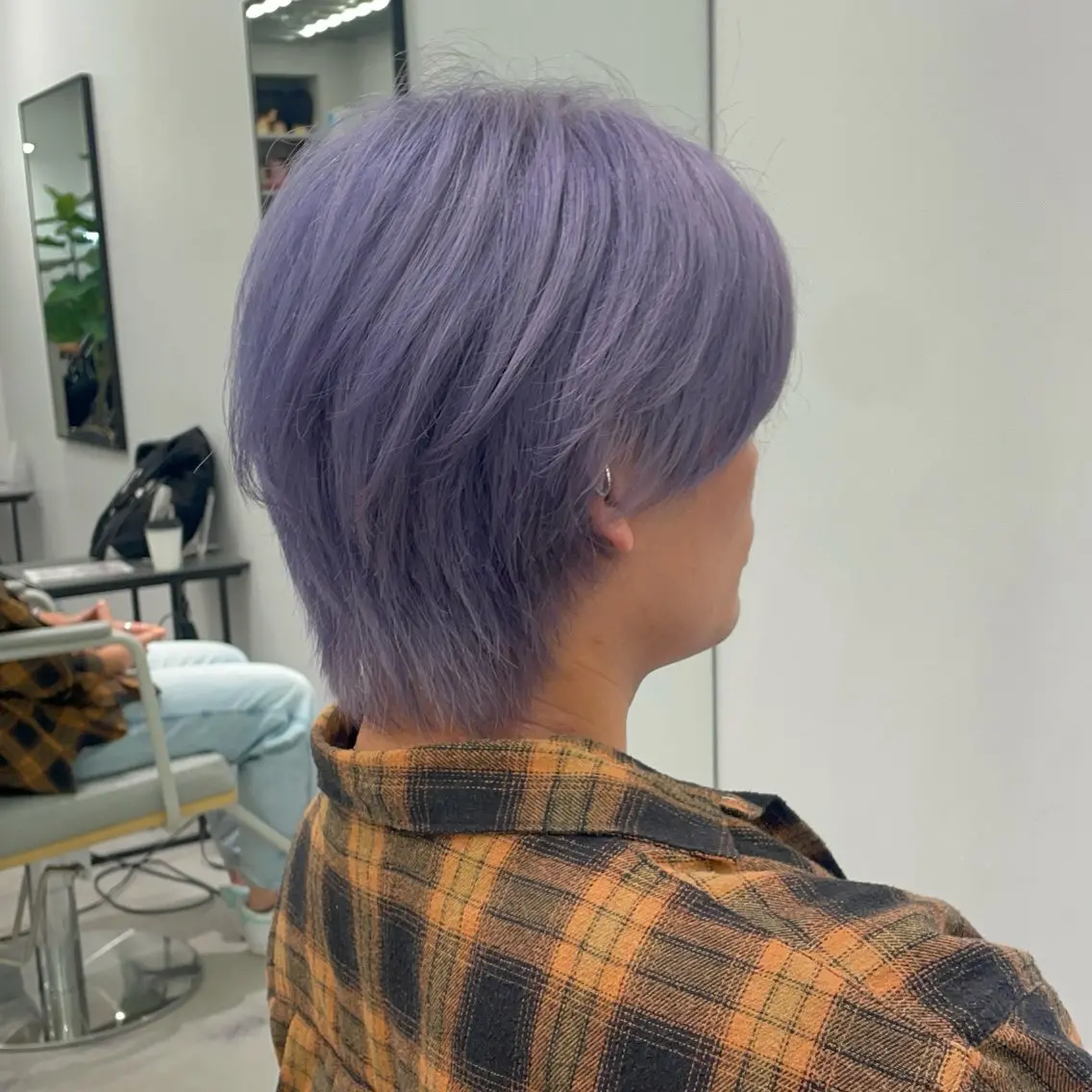 カラー メンズ メンズブリーチ ベージュカラー ブリーチ ラベンダーカラー シルバー joule 藤原沙綾のヘアスタイル