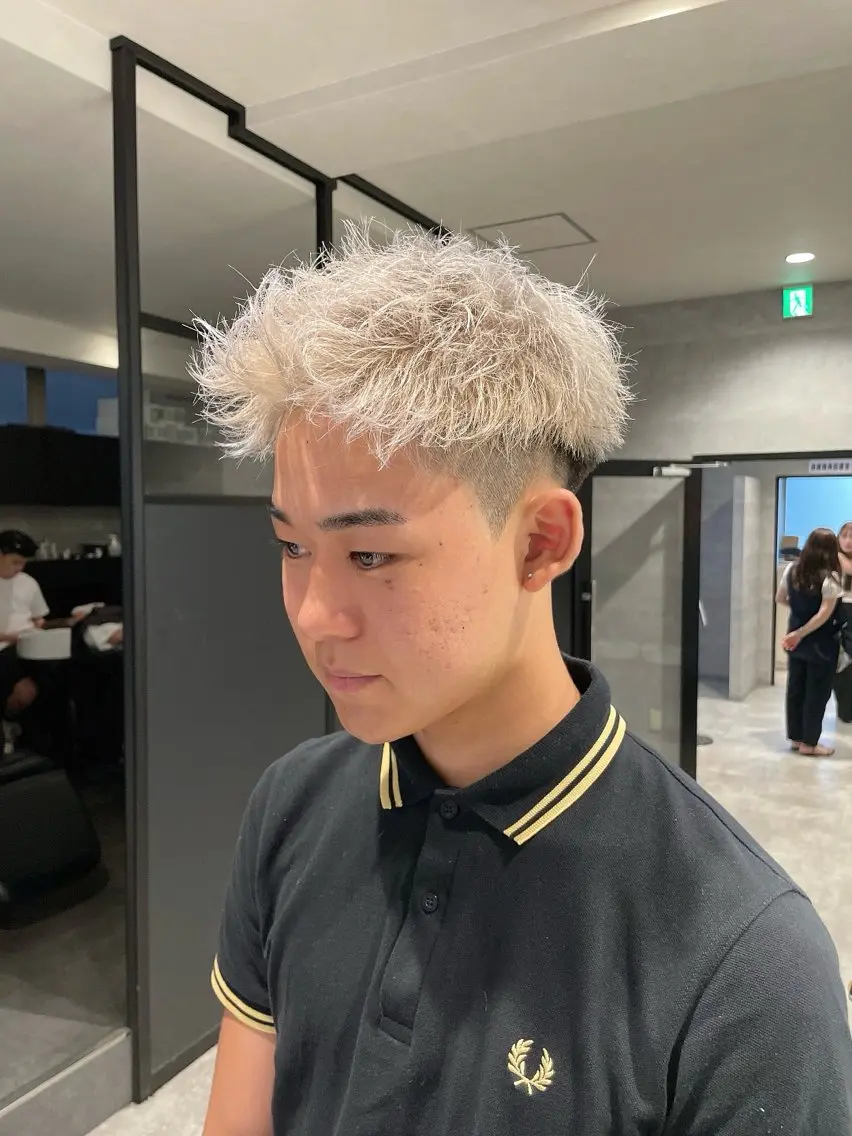 メンズ メンズハイトーン MIKA/カラー モデル募集中のヘアスタイル