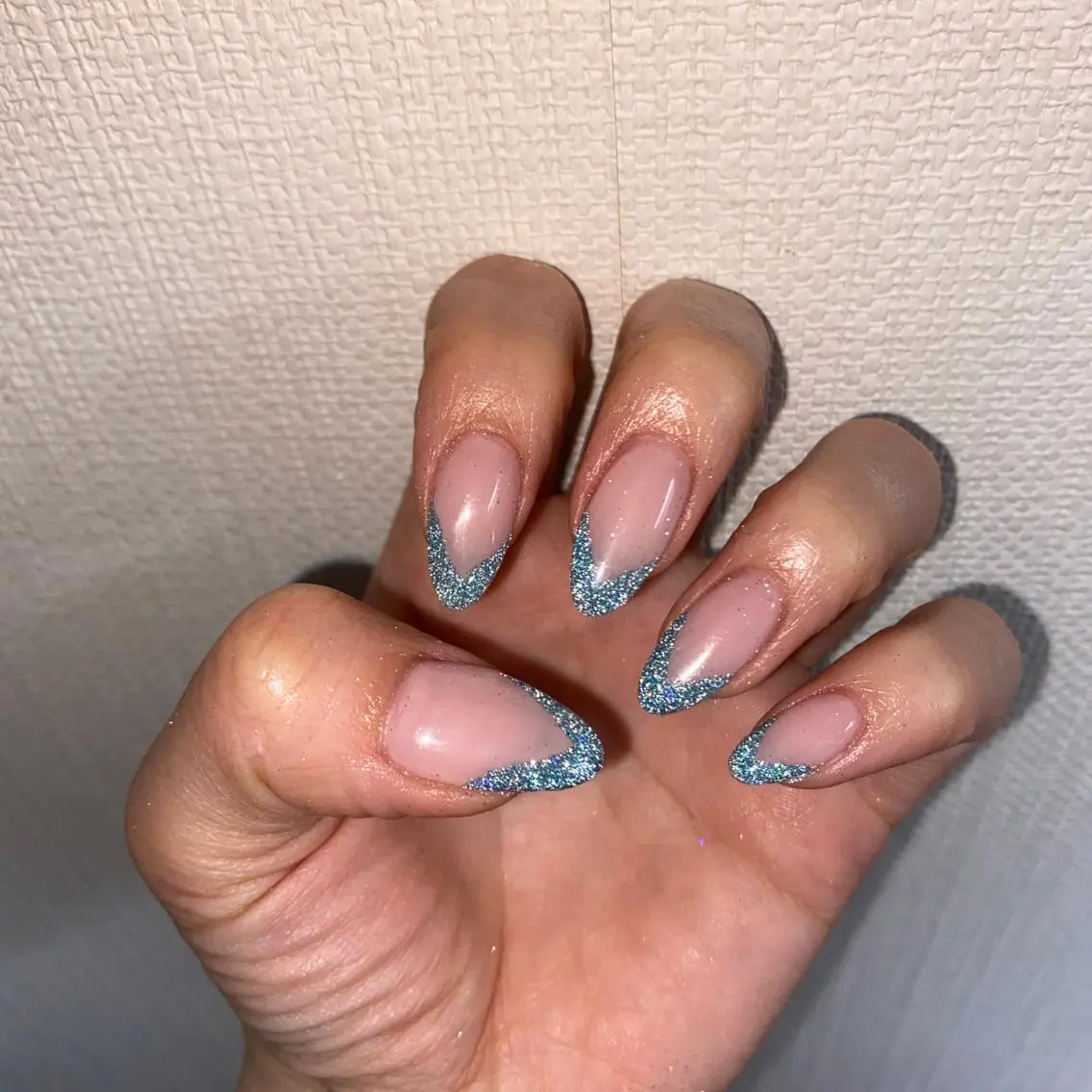 ミディアム ネイル フラッシュネイル フレンチネイル Beauty Salon Lunaのエステ・リラクイメージ