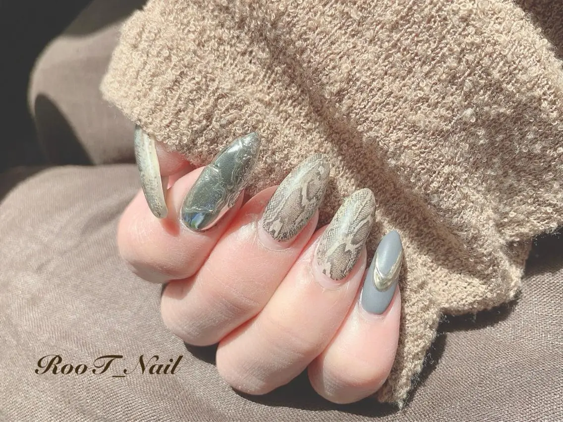 カラー メンズ ハンドネイル RooT Nailのネイルデザイン