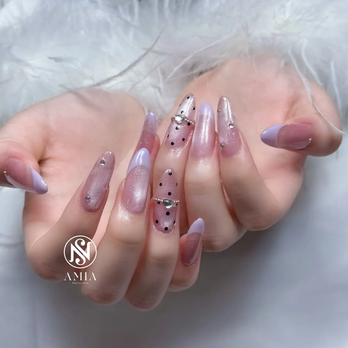 セミロング ハンドネイル 🌟AMIA BEAUTY🌟のネイルデザイン