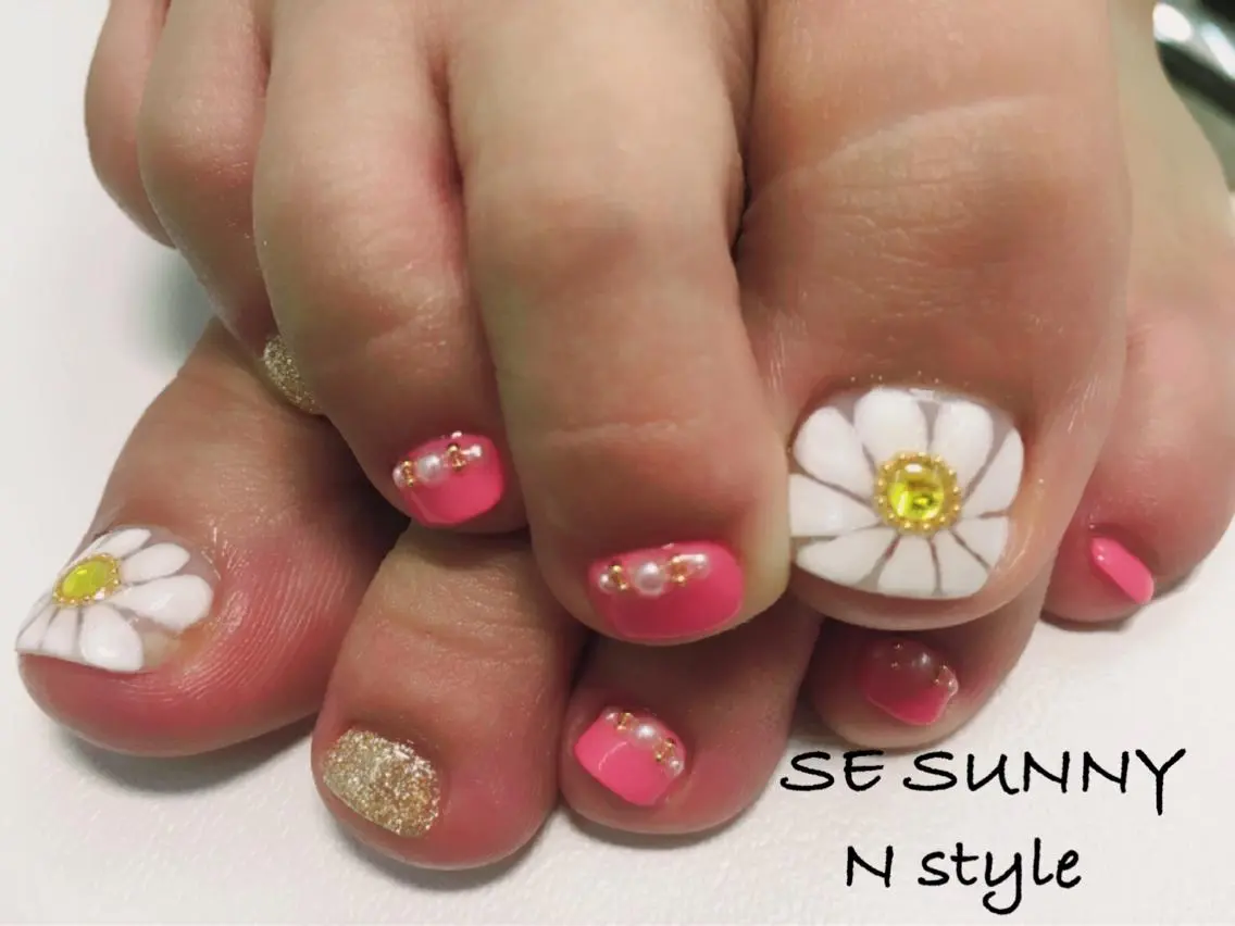 ネイル マツエク・マツパ SE SUNNY N-styleのネイルデザイン