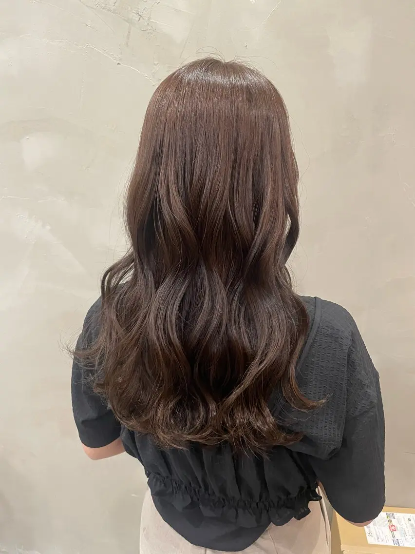 ロング カラー la fith hinaのヘアスタイル