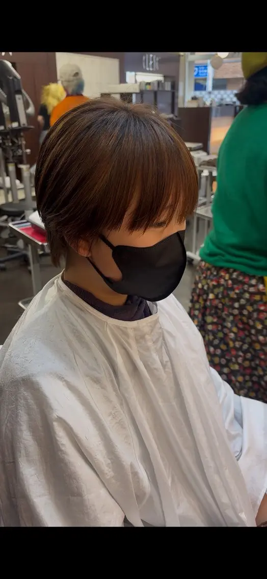 ショート カット 細田 舞乃のヘアスタイル
