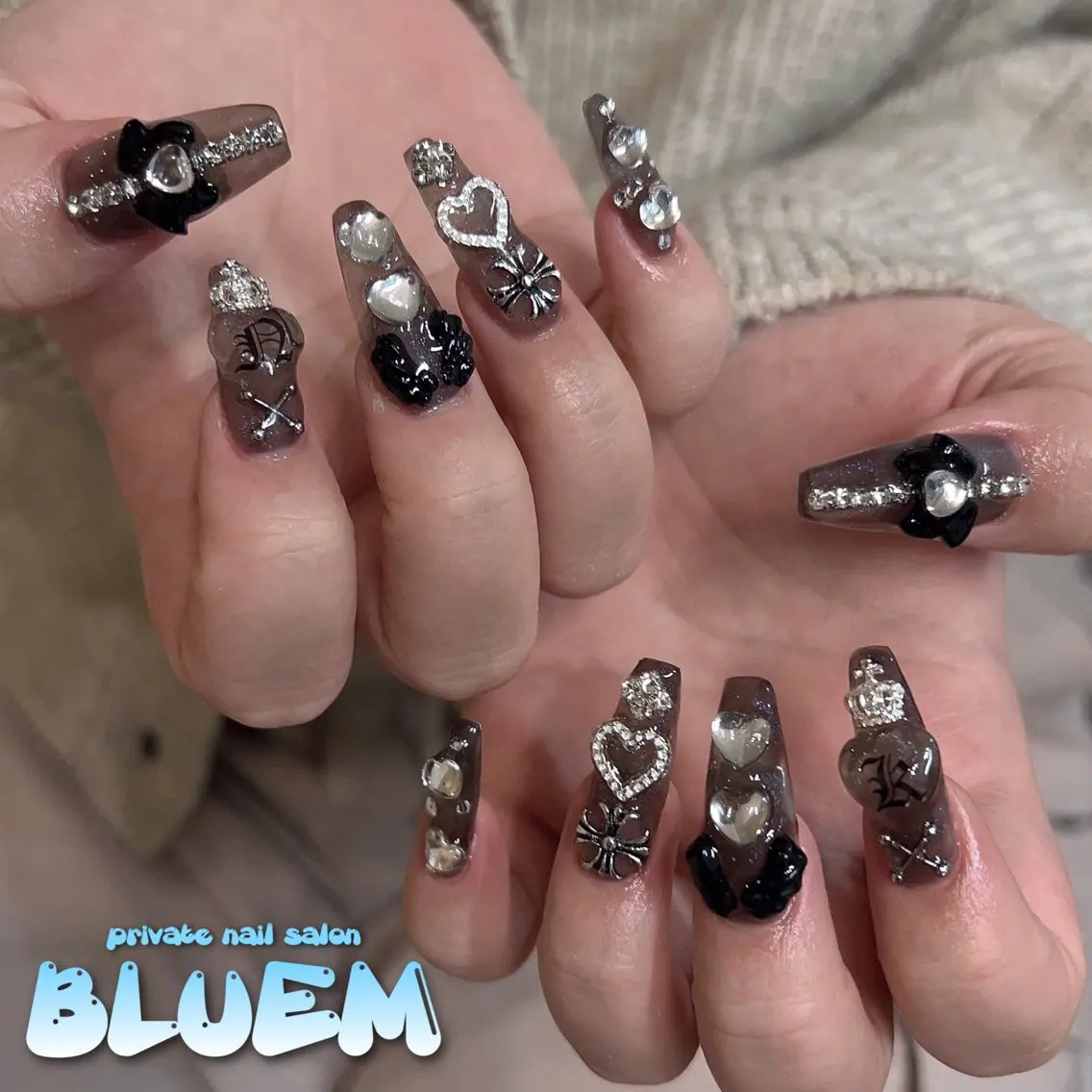 ネイル ハンドネイル BLUEM なな🐶のネイルデザイン