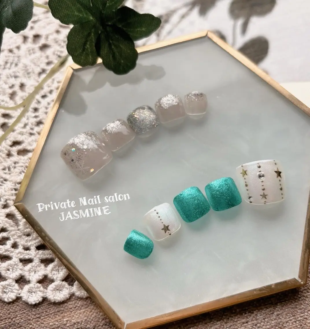 ネイル フットネイル 冬ネイル クリスマス フットネイル Nail salon JASMINEのネイルデザイン