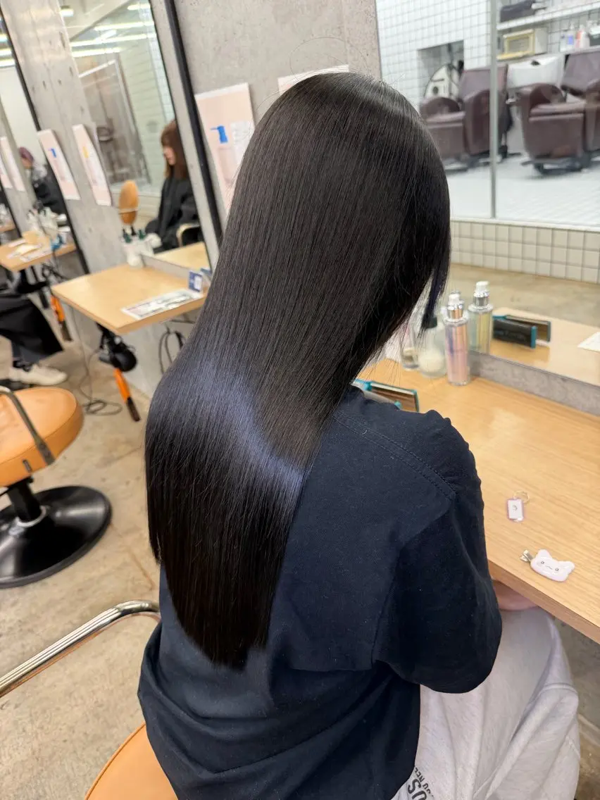 ロング 髪質改善 レイヤーカット 縮毛矯正 カット 縮毛矯正 トリートメント 縮毛矯正×髪質改善× 艶髪カラー 吉原和磨のヘアスタイル