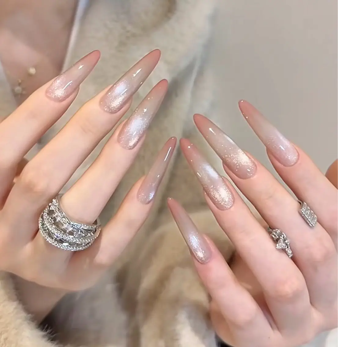 ネイル フットネイル フレンチネイル グラデーション 氷ネイル・うるうるネイル 韓国ネイル ハンドネイル Lynn_ Nailのネイルデザイン