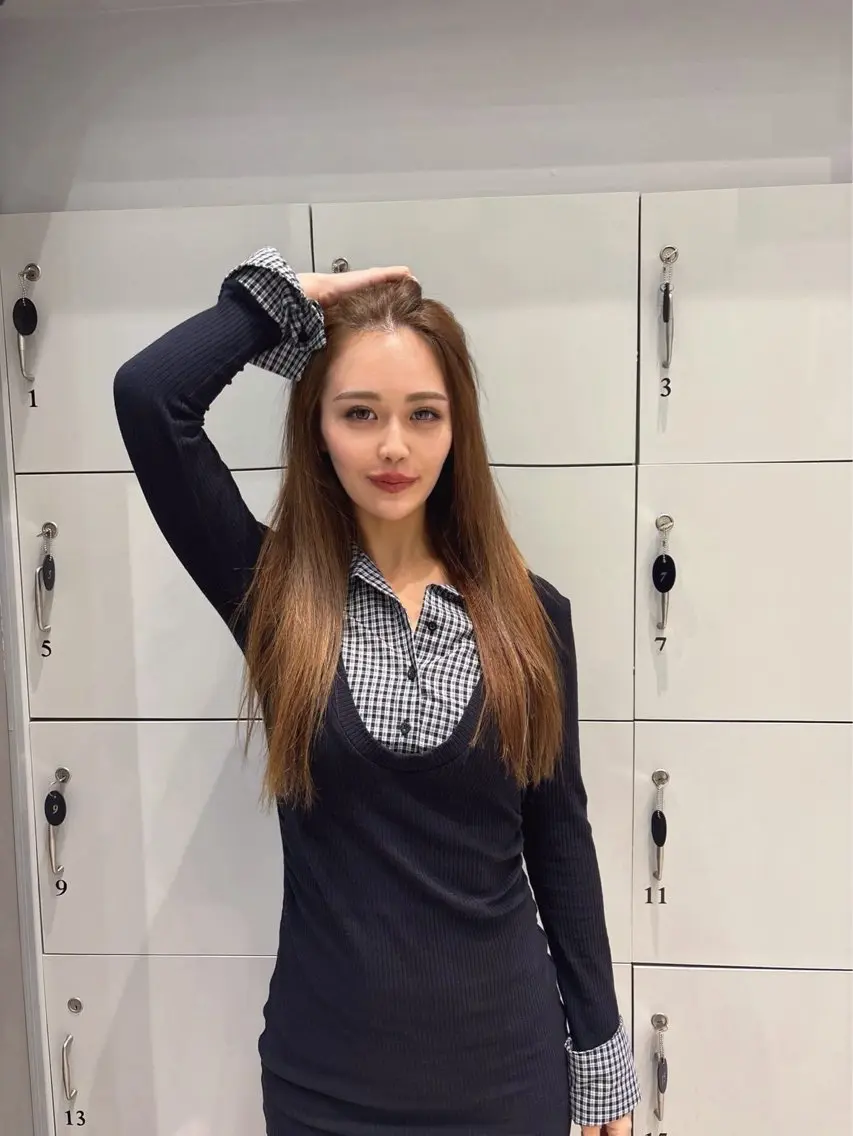 ロング カラー earth銀座 青山🩵のヘアスタイル