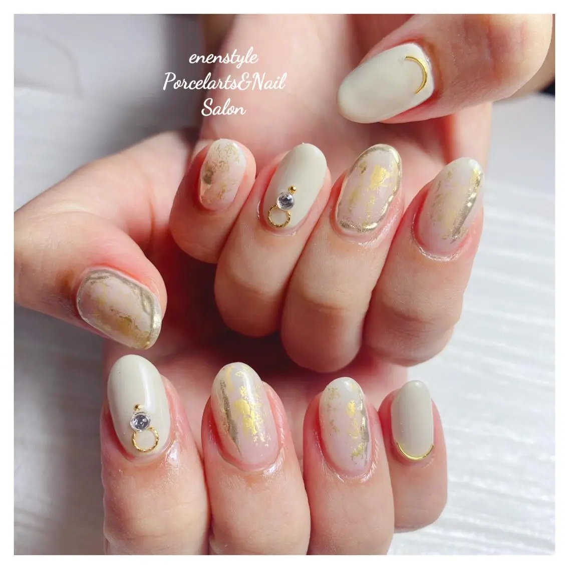 ミディアム ネイル 🐾enen style 🐾のネイルデザイン