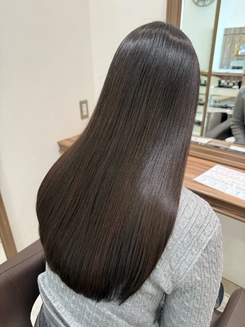 ロング カット .MANA. 【艶髪ロング】のヘアスタイル