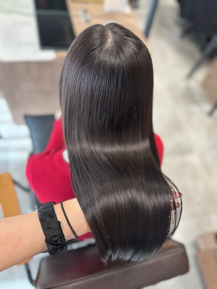 セミロング アッシュ アッシュブラウン カット ヘアカラー トリートメント きょうか🩶 /艶髪/髪質改善のヘアスタイル
