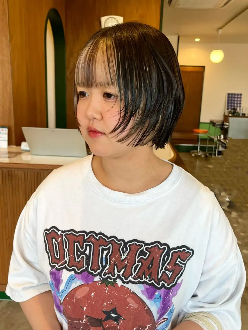 ショート ボブレイヤー ボブ レイヤーカット LOBBY HIMERIのヘアスタイル