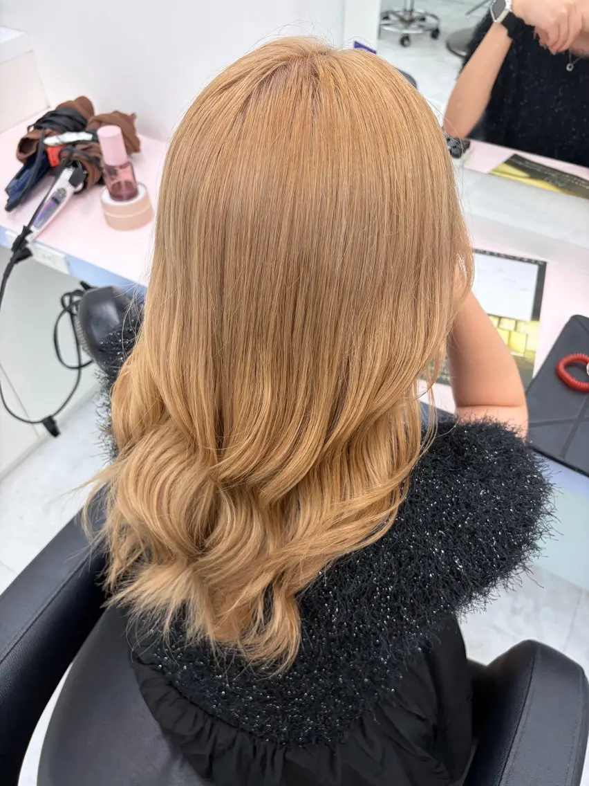 ロング カラー ヘアカラー 💎トレンドカラー 💎桃羽のヘアスタイル