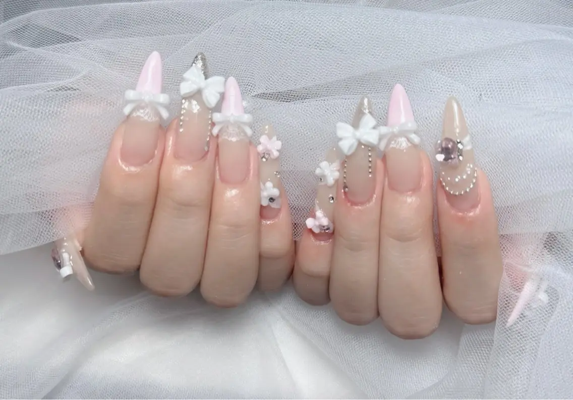 ネイル チークネイル 長さ出し フラッシュネイル フレンチネイル グラデーション ハンドネイル Lenie Nail Salonのネイルデザイン