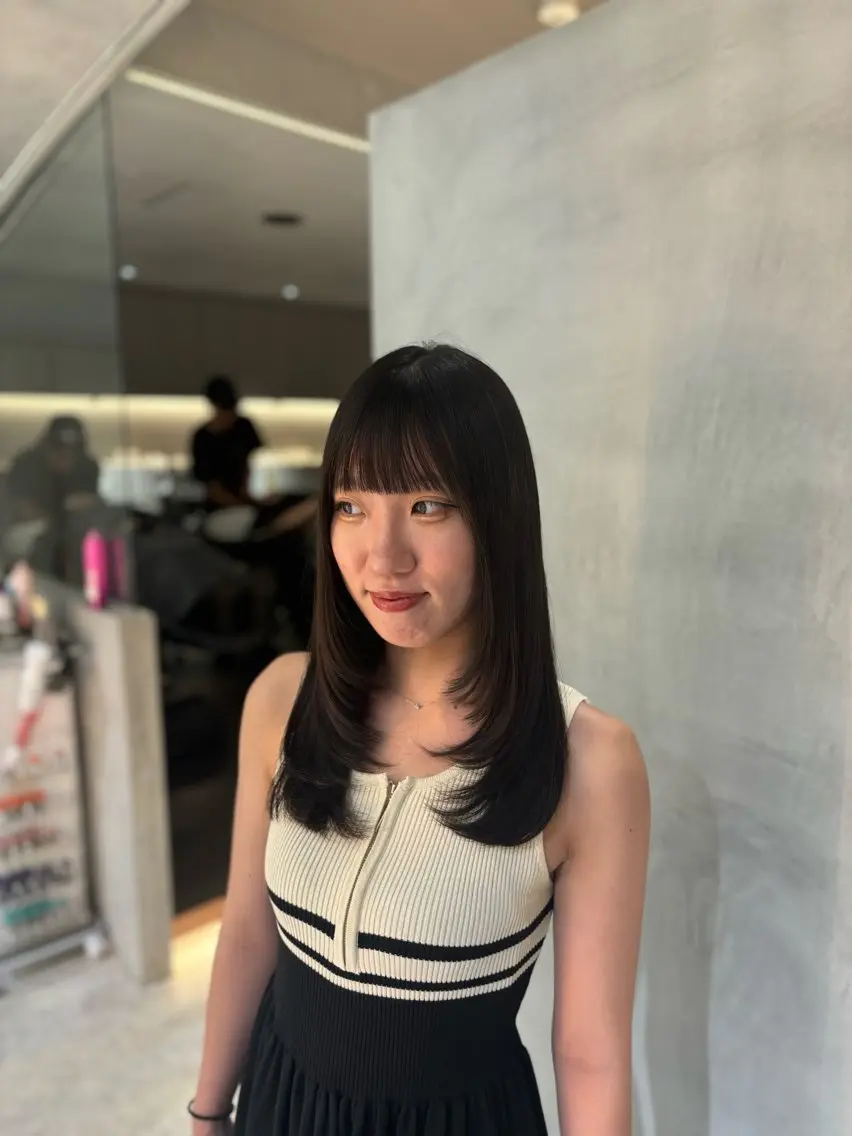 セミロング 🦋美髪矯正、髪質 改善のプロ🦋アオイのヘアスタイル