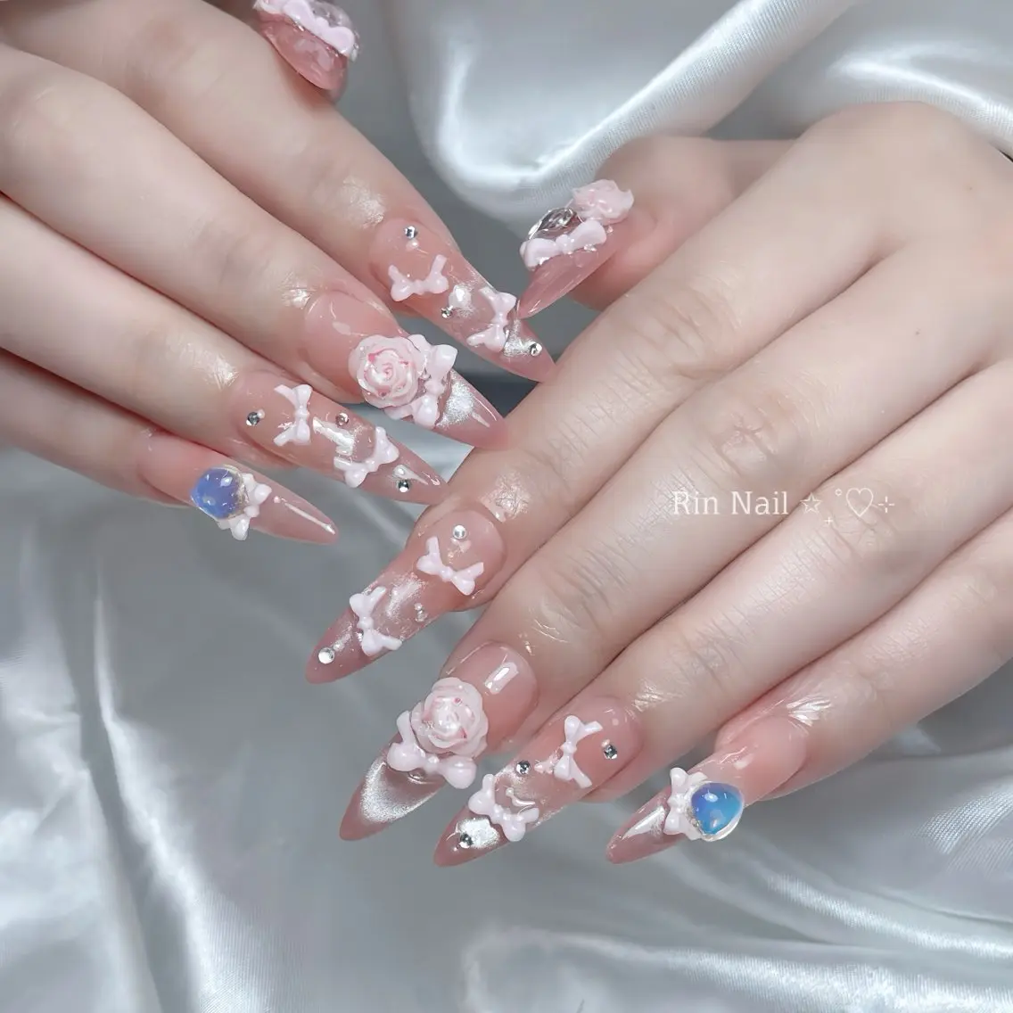 ネイル アートネイル チークネイル ジェルネイル ロングネイル マグネットネイル ハンドネイル Rin Nail 新大久保店のネイルデザイン
