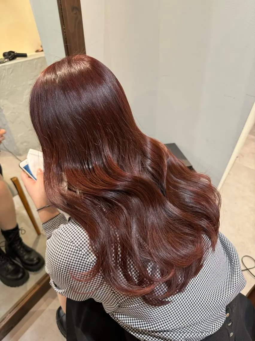ロング カラー ブリーチ ブラウンカラー カシス ブリーチなしカラー ピンクカラー ayaka♡ 柔らかカラーのヘアスタイル