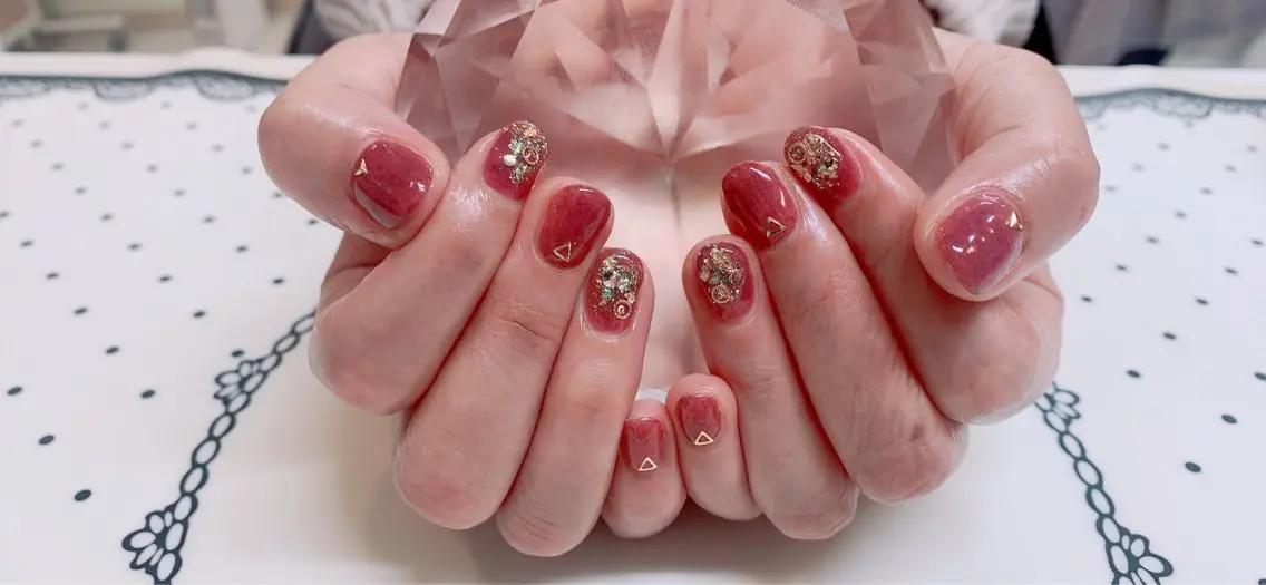 ネイル manitoi Nishimotoのネイルデザイン