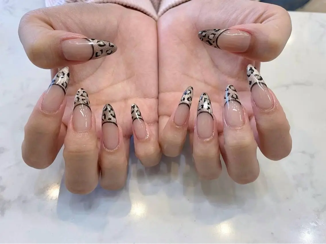 ネイル アニマル柄 アートネイル フレンチネイル マグネットネイル Babarla nailのネイルデザイン