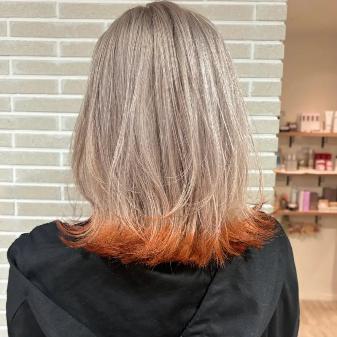 ミディアム カット ヘアカラー レイヤーカット⭐️ インナー桑原 日花理のヘアスタイル