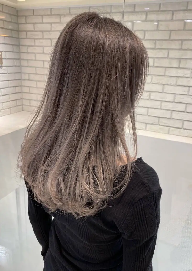 セミロング カラー 🎀ハイトーン特化/ 池袋/miyu🎀のヘアスタイル