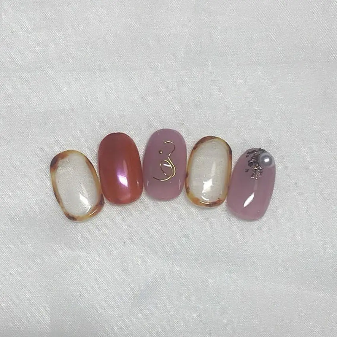 ネイル べっ甲ネイル ミラーネイル ハンドネイル ハンドケア lylynail YUUKAのネイルデザイン