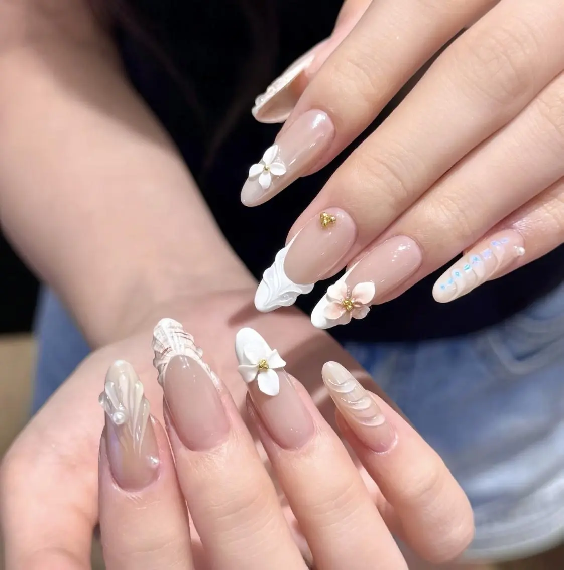 ネイル ハンドネイル 🎀 Ayaka_nailのネイルデザイン