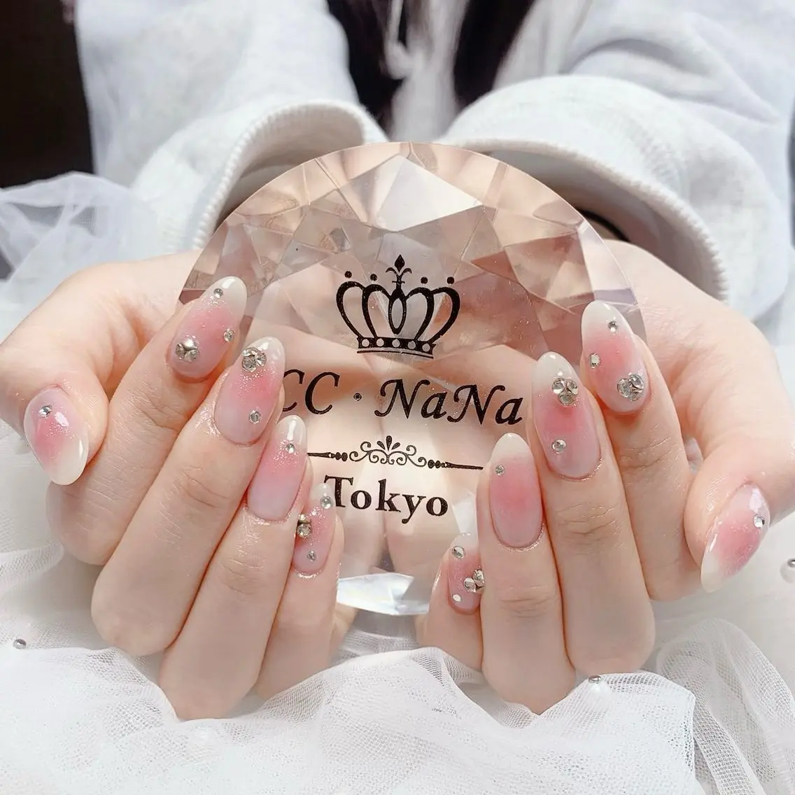 ネイル チークネイル 持ち込み ハンドネイル 💎CC・NaNa 韓国風ネイル🌙Cのネイルデザイン