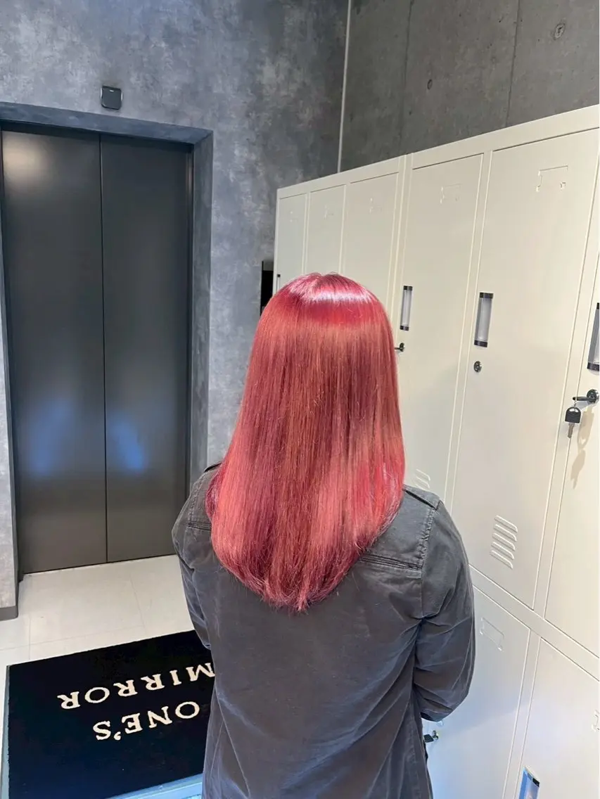 ロング カラー 🌈推し活ハイトーン 🩵荒川結星のヘアスタイル