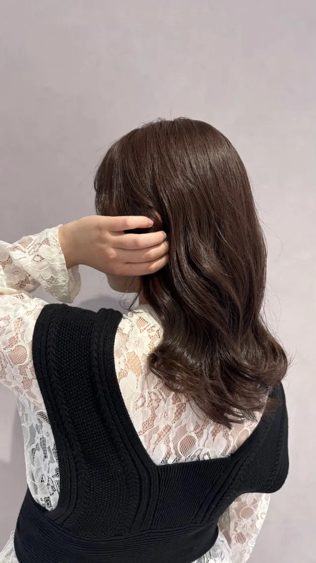 セミロング モデル募集中/西梅田 naruka🍏のヘアスタイル