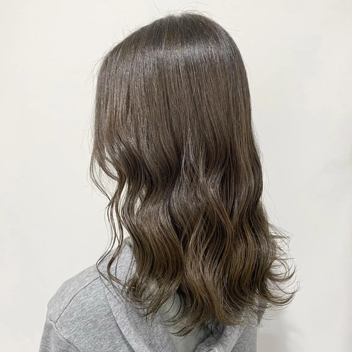ミディアム カラー ヘアカラー トリートメント ヘッドスパ ヘアセット エフェクトブリーチ 🌟前澤啓太朗のヘアスタイル