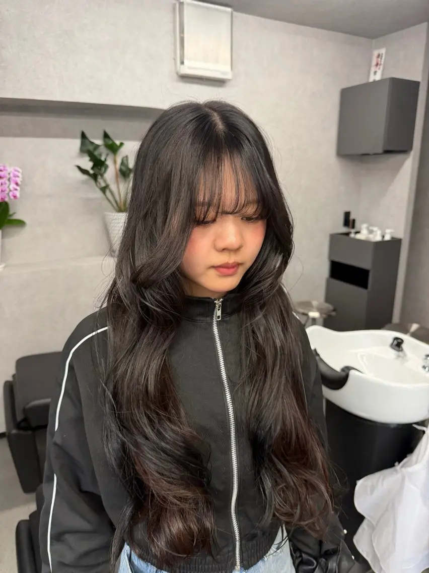 ロング カラー ヘアカラー アヤカ （AYAKA）のヘアスタイル