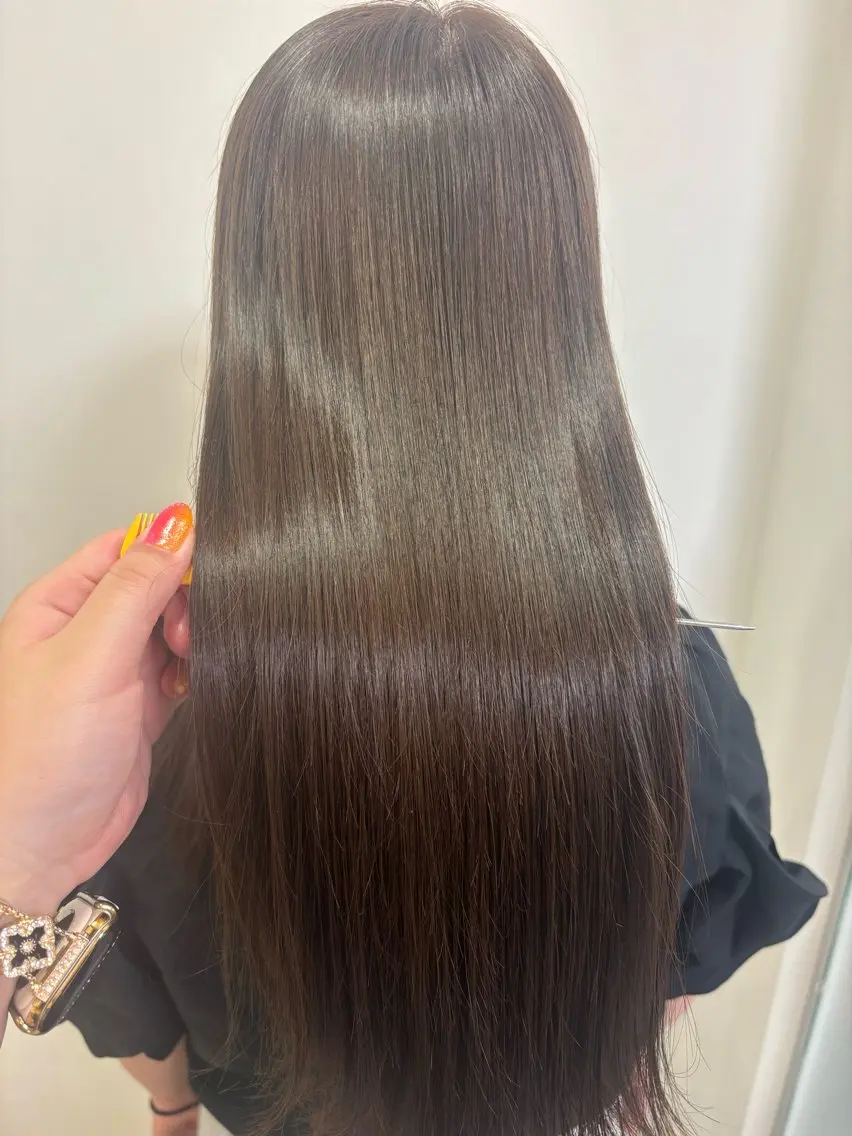 ロング 本山 ちはるのヘアスタイル