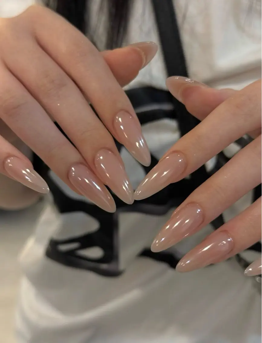 ネイル 長さ出し キラキラネイル 韓国ネイル ロングネイル ワンホンネイル ハンドネイル Josie nail salonのネイルデザイン
