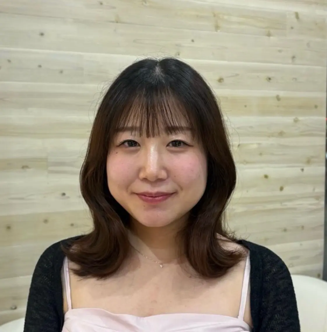 ミディアム 野口 梨紗のヘアスタイル
