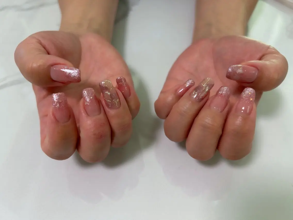 ネイル グラデーション ハート マグネットネイル ピンク i nailのネイルデザイン
