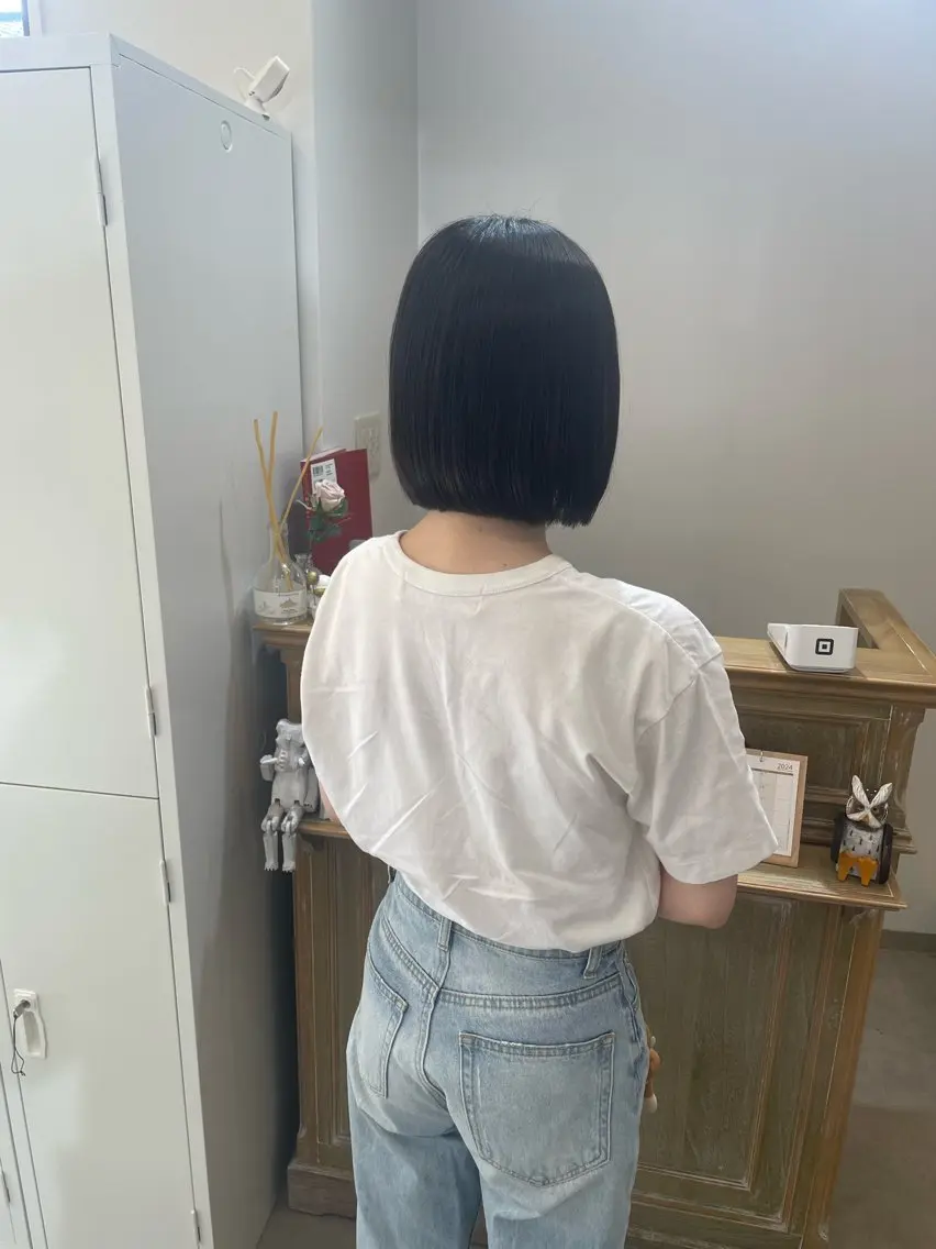 ミディアム 切りっぱなしボブ ボブ カット やまもと けんたのヘアスタイル
