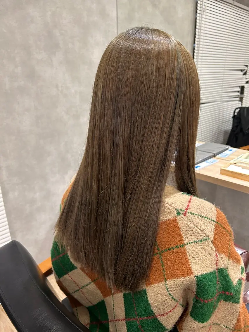 ロング カット ヘアカラー トリートメント JouleSouth 佐野花苗[新宿]のヘアスタイル