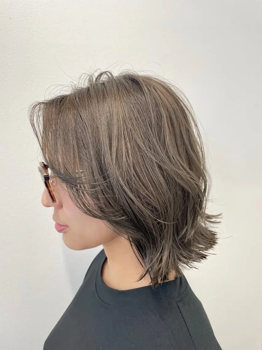 ショート カラー ボブレイヤー アッシュ ボブ レイヤーカット カット ヘアカラー トリートメント 末石 智のヘアスタイル