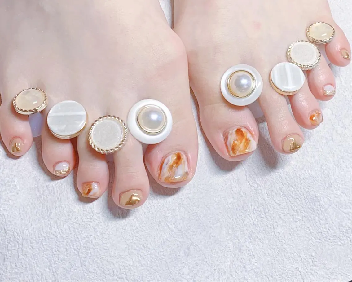 ネイル オーロラネイル フットネイル フレンチネイル ジェルネイル 韓国ネイル ハンドネイル ハンドケア 【ENサロン】 Rei💜Nailのネイルデザイン