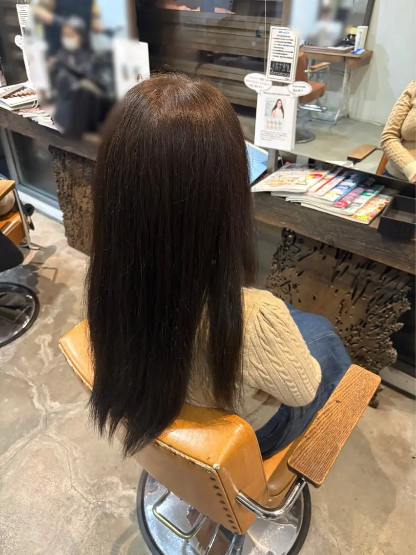 ロング カラー ベージュカラー 透明感カラー オリーブベージュ ヘアカラー COLOR LABO かすみのヘアスタイル