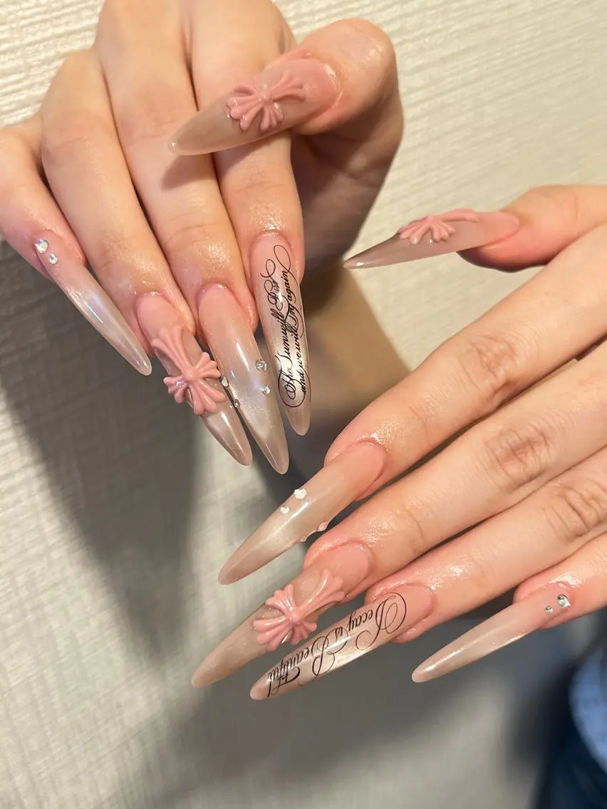 ネイル ハンドネイル Luna Gladeのネイルデザイン