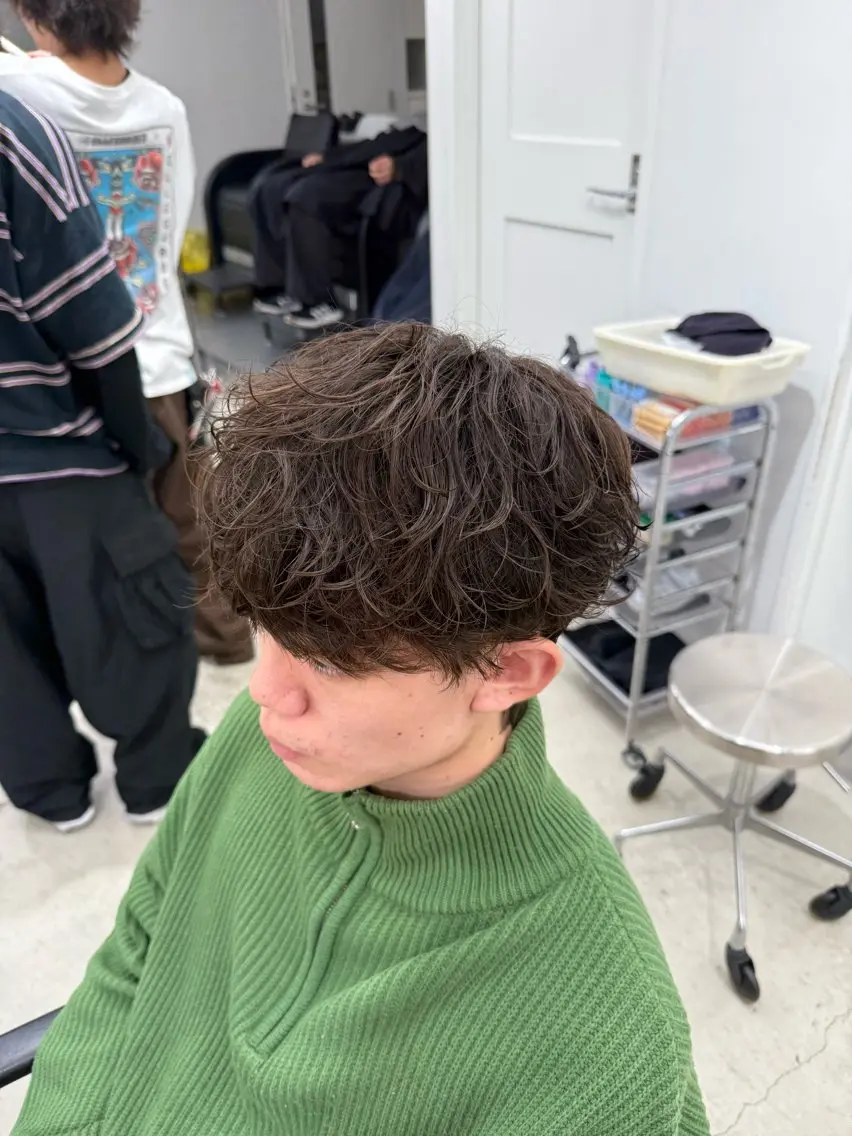 パーマ メンズ 深谷 侑亮のヘアスタイル