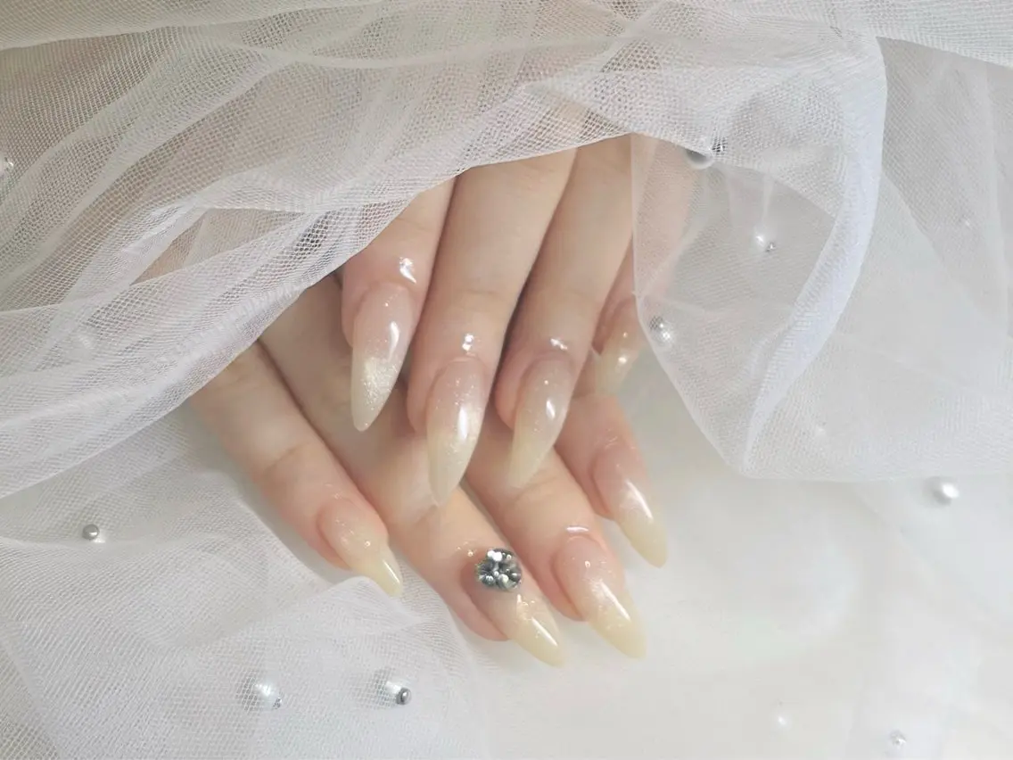 ネイル ワンホン韓国ちゅるん ネイル✨🎀AMIのネイルデザイン