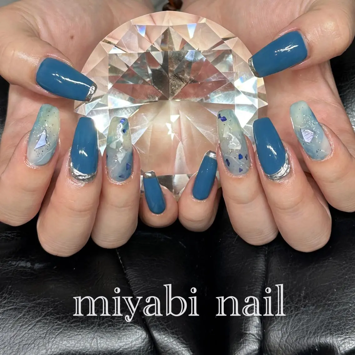 ネイル アートネイル ブルー ロングネイル 持ち込み ニュアンスネイル ハンドネイル miyabi nail 桂川駅近くのネイルデザイン