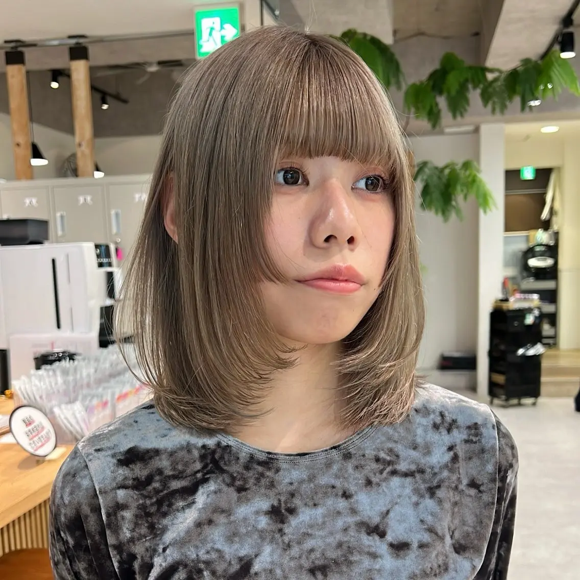 ミディアム レイヤーカット カット 透明感カラー/レイヤ ー/ MARIEのヘアスタイル