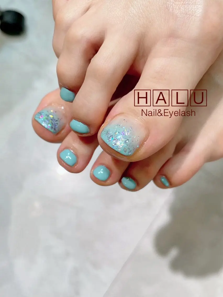 ネイル ブルー キラキラネイル HALU ハルのネイルデザイン