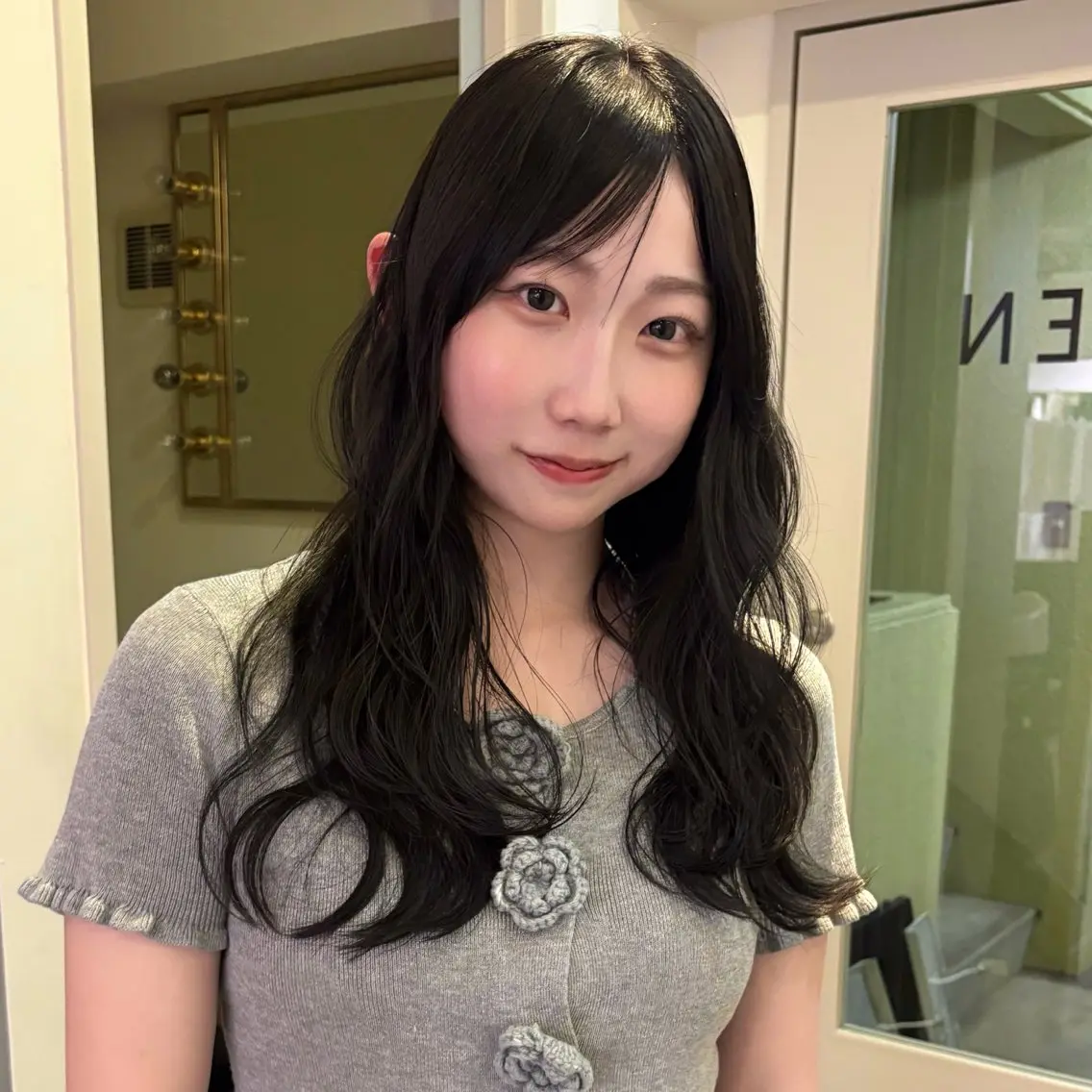 カラー カット ヘアカラー レイヤーカット🐩 透明感カラー モカのヘアスタイル